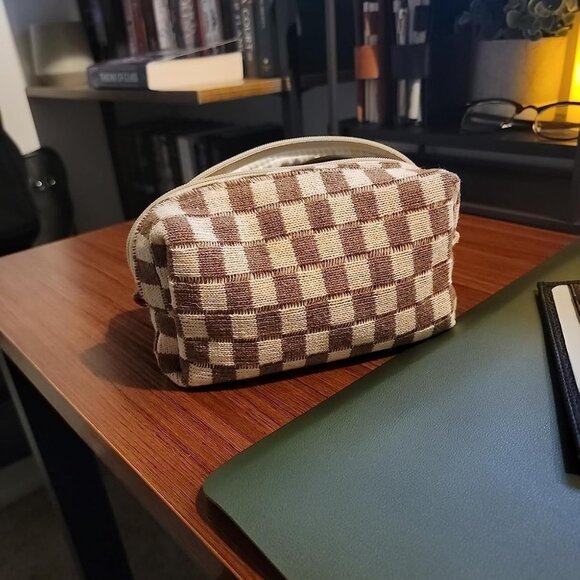 New 2 Pack Large Capacity Checkered Makeup & Brush Storage Bag Travel Organizers - Picture 5 of 10